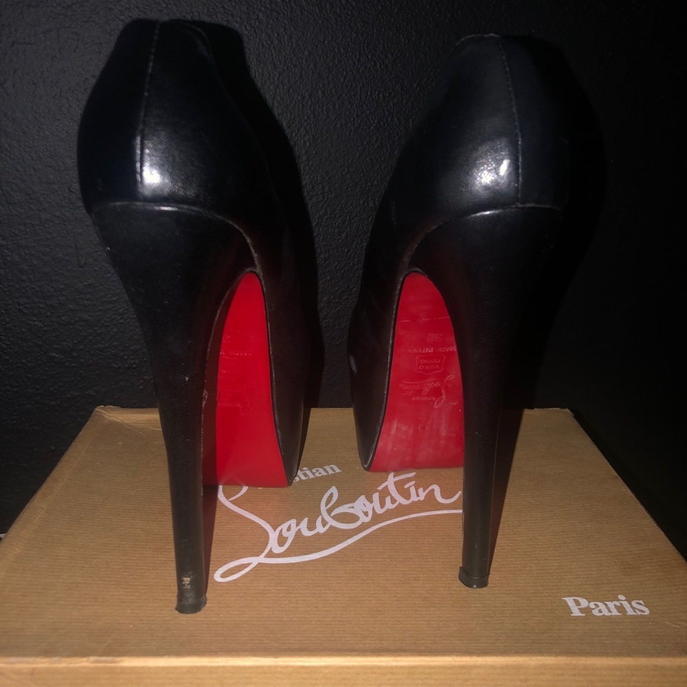 Platform CHRISTIAN LOUB